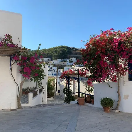 Magnificent Santorini Luxury With Sea View And Hot Tub Oia (Santorini)